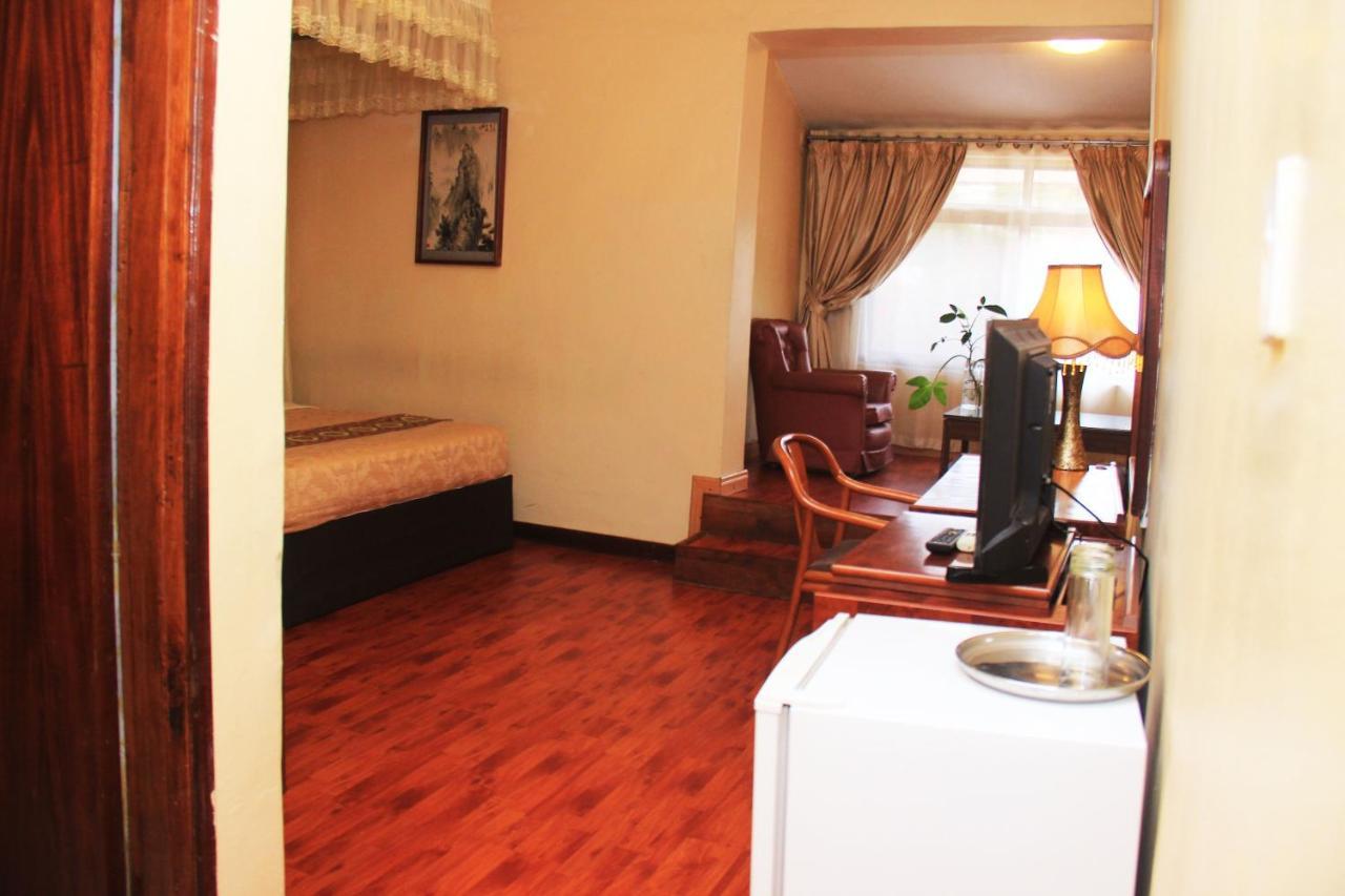 Fang Fang Hotel Καμπάλα Εξωτερικό φωτογραφία